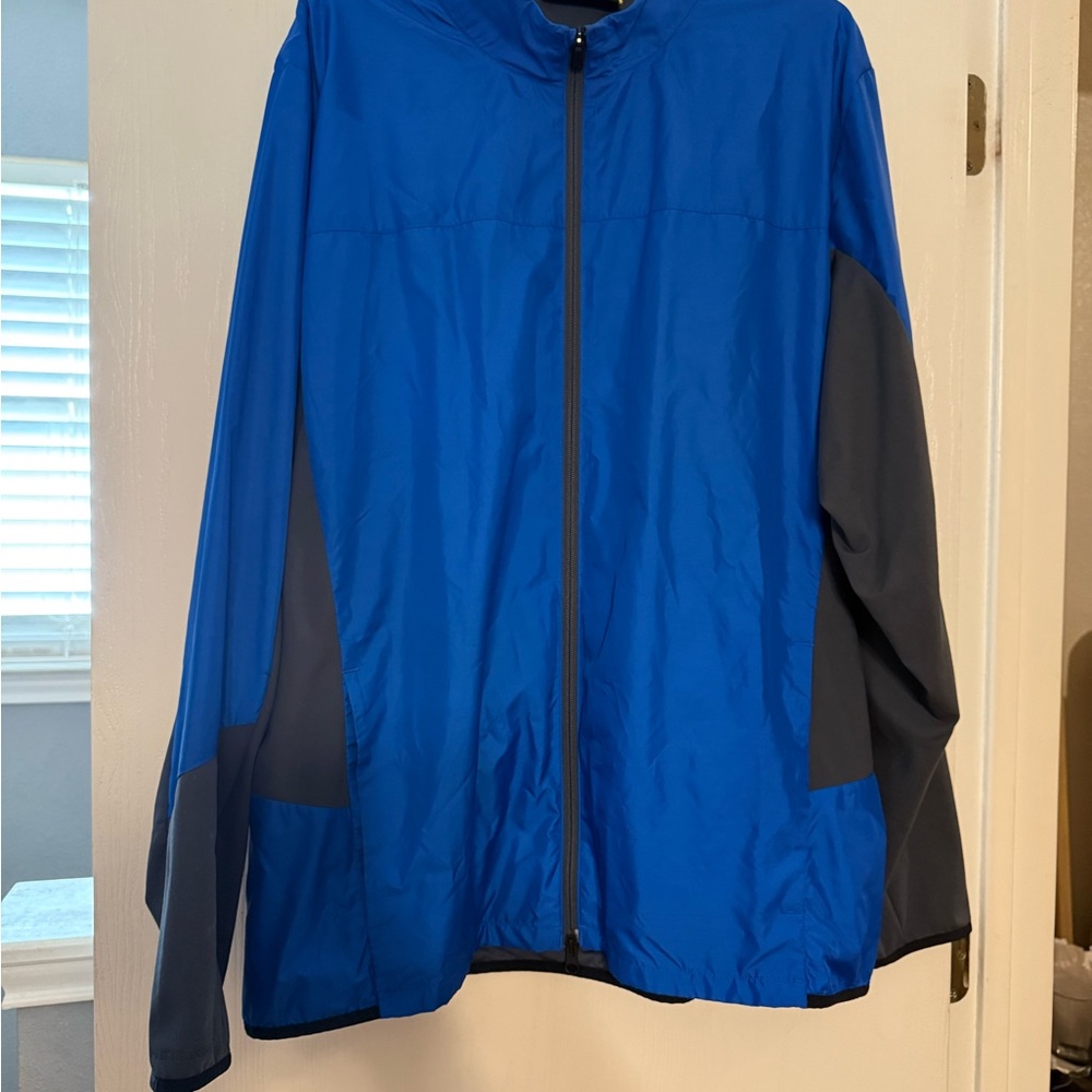 Under Armour Men's Blue and Black Windbreaker